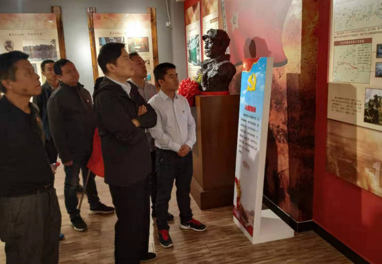 欧亚国际党支部开展“不忘初心、切记使命”主题党日活动