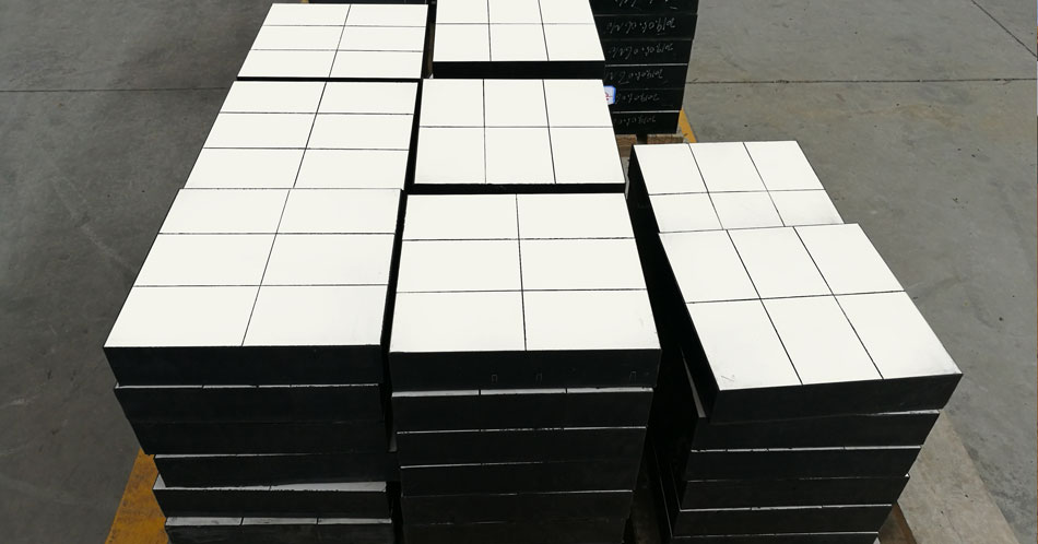 欧亚国际特瓷：：：ZTA超耐磨陶瓷衬板销量立异高